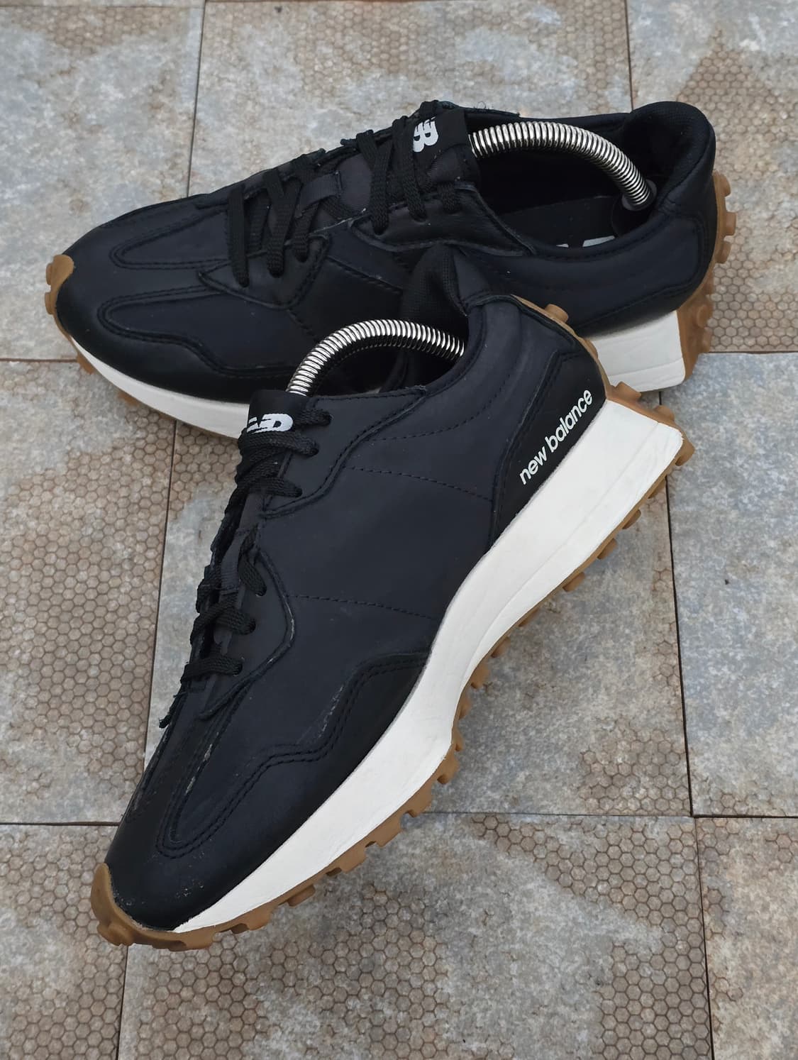 (250)뉴발란스 327 블랙 팬텀  상품이미지5