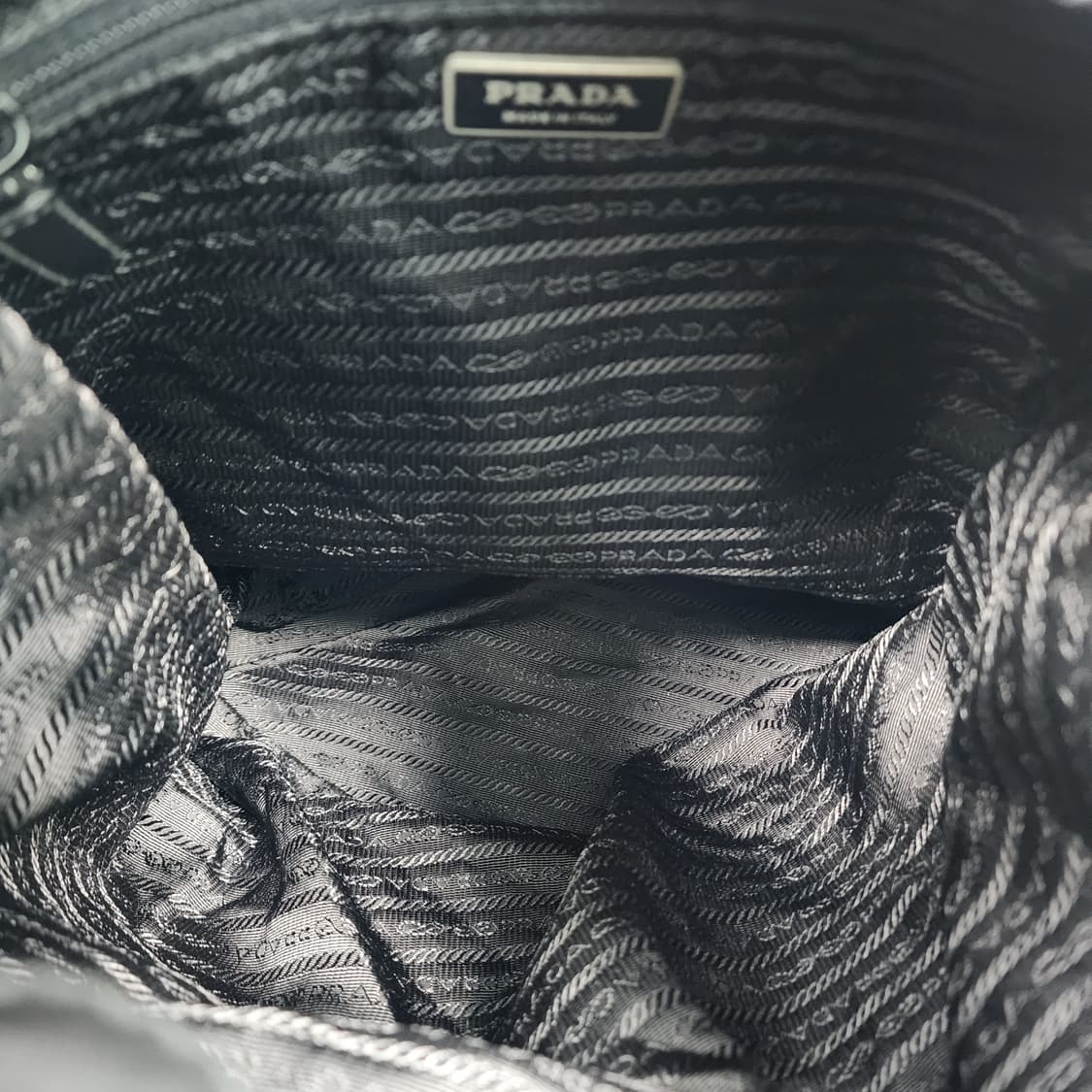 PRADA 프라다 정품 테수토 나일론 백팩 상품이미지8
