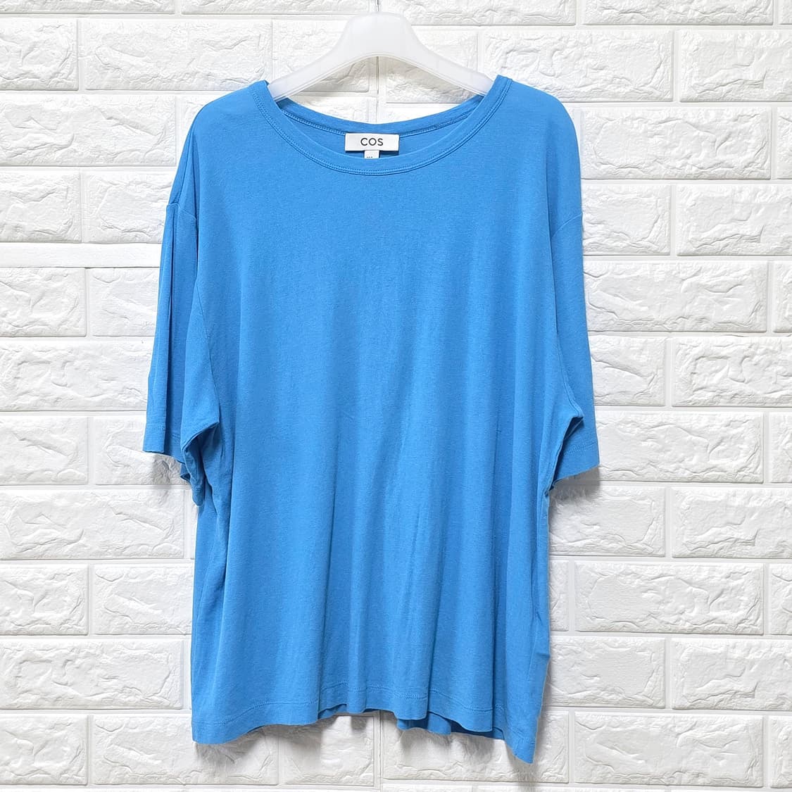 택포) M COS 코스 블루 티셔츠  상품이미지1