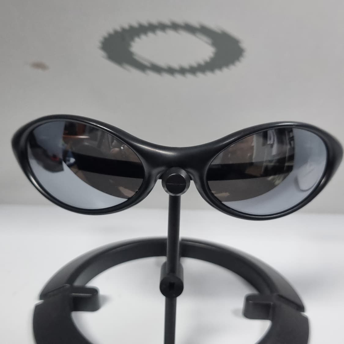 오클리 뉴 아이자켓 블랙 새렌즈 상품이미지3