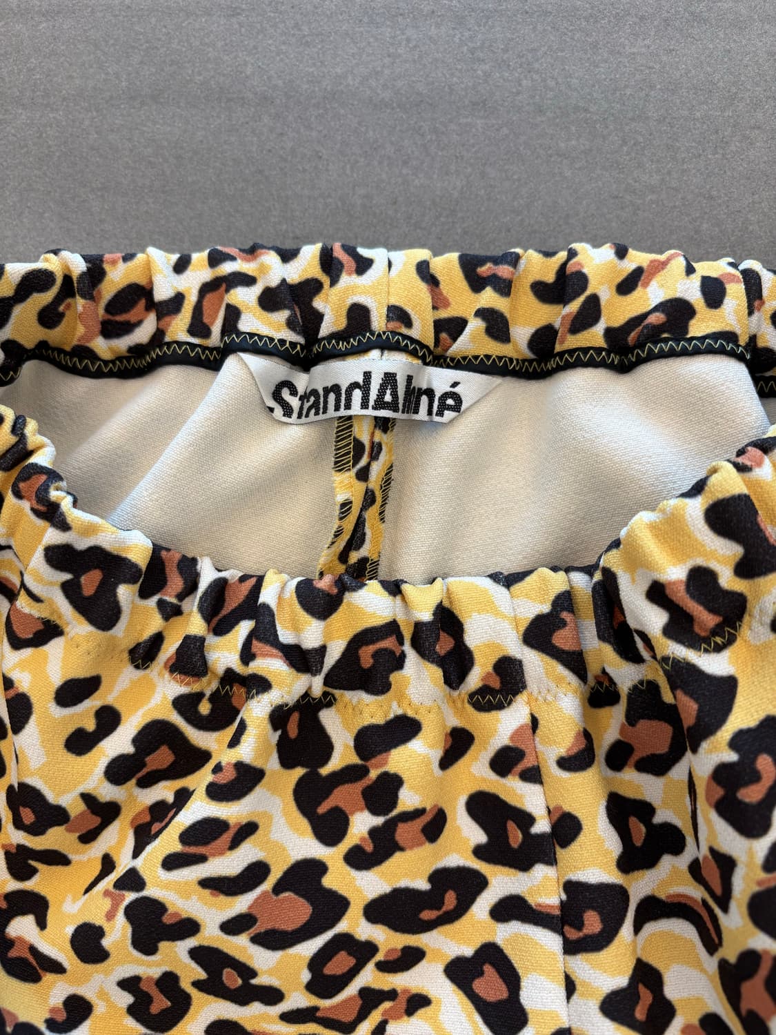 standalone 부츠컷바지 레오파드 상품이미지1