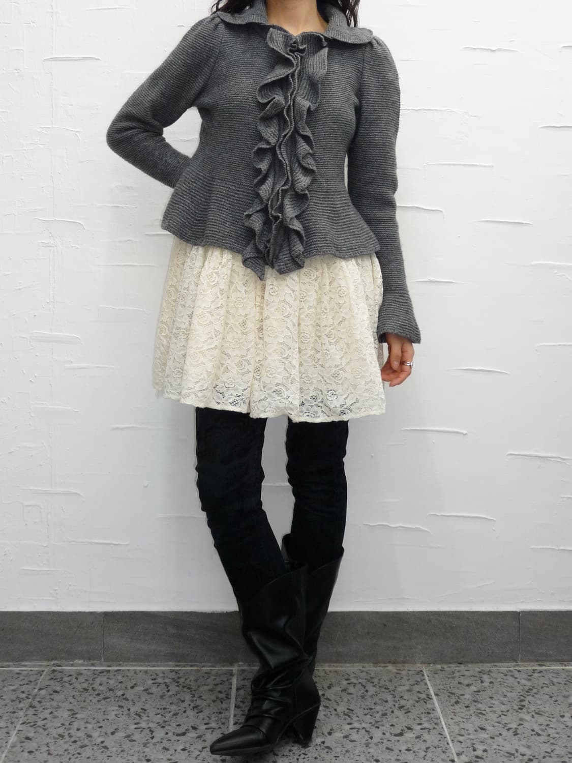 charcoal ruffle cardigan 상품이미지2