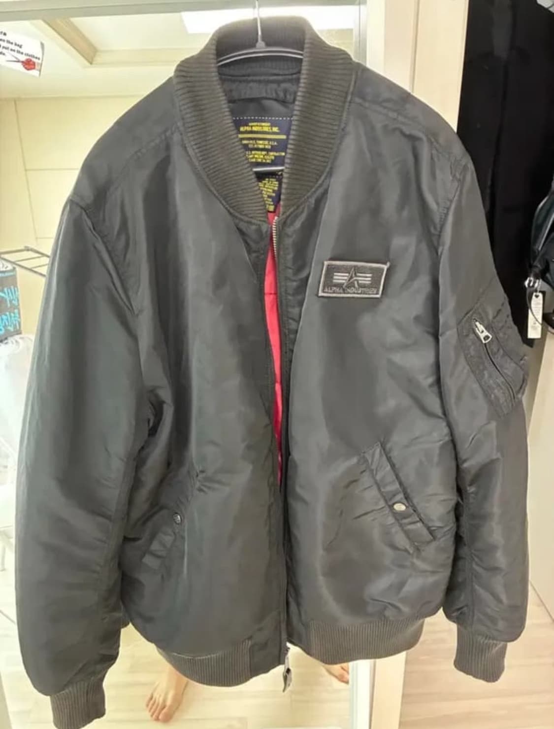 [L] 알파인더스트리 ma-1 L사이즈 판매합니다 상품이미지1