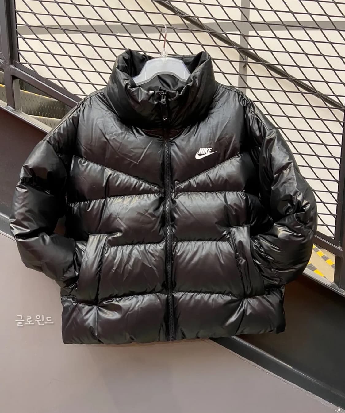 나이키 써마핏 유광패딩  상품이미지1