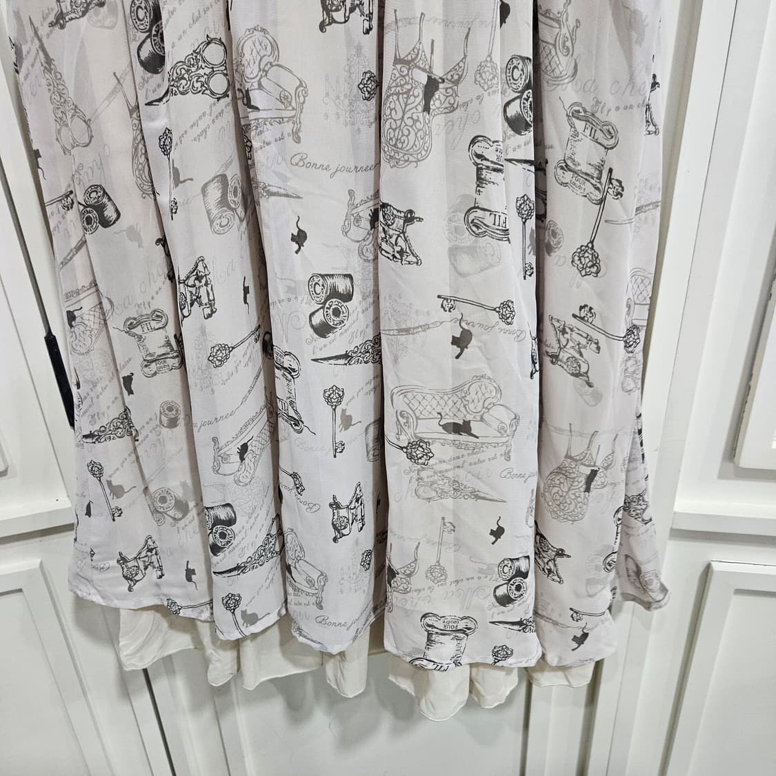 엑시즈팜(axes femme) 빈티지 소잉 프린트 원피스 상품이미지4