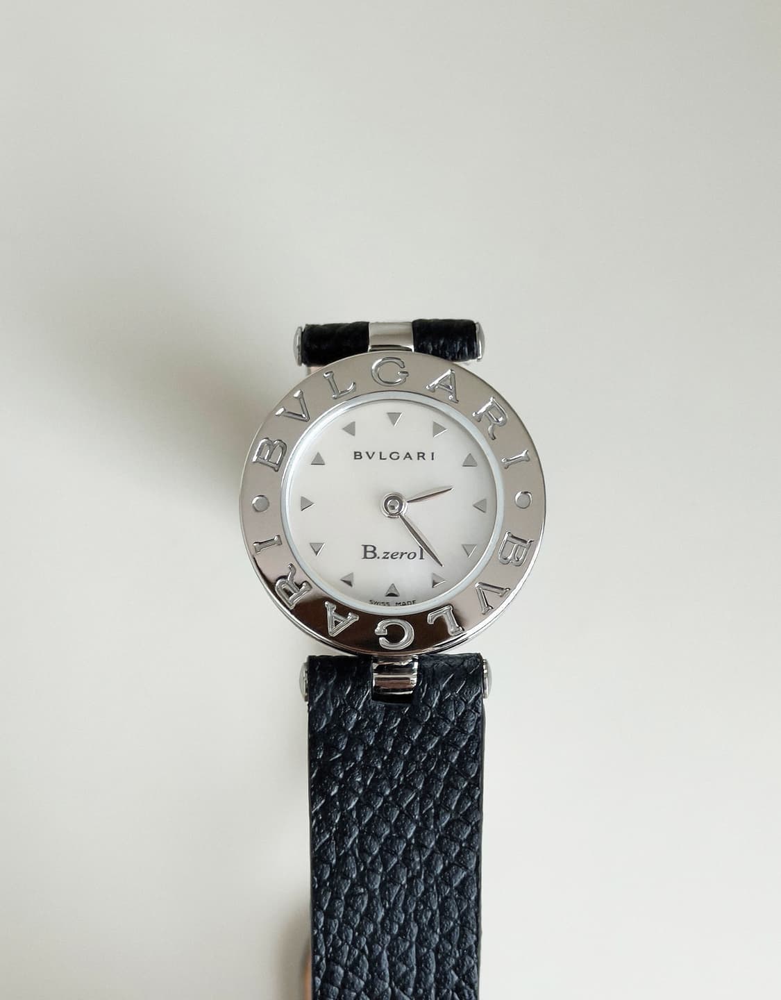 불가리 비제로원 화이트 쉘 시계 상품이미지6