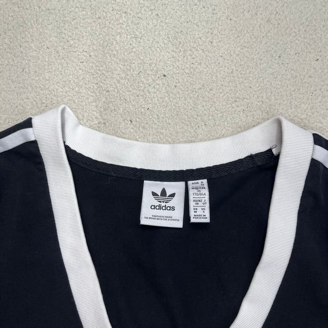 ADIDAS 브이넥 링거 크롭티 블랙 M 상품이미지2