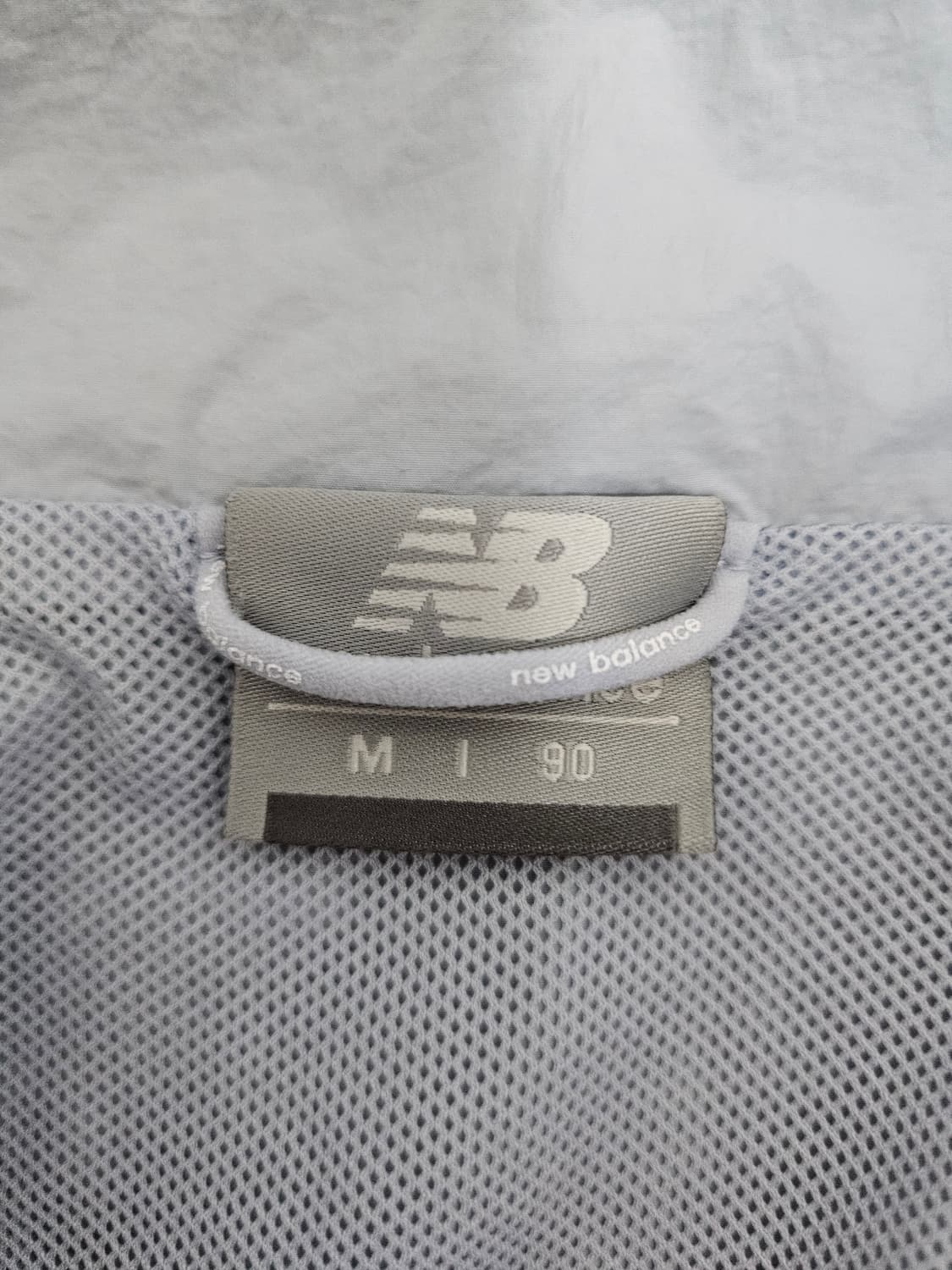 뉴발란스 여성 크롭 바람막이 M 25년신상 상품이미지3