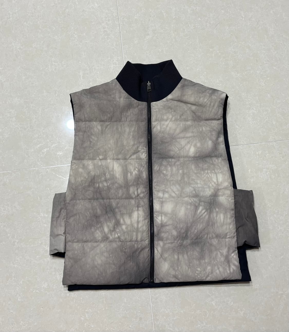 COS 코스 패딩조끼 상품이미지1