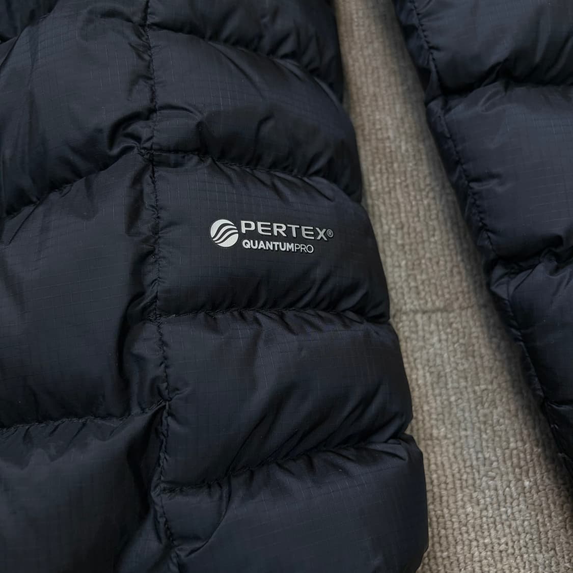 Rab 랩 일렉트론 다운 패딩 L 상품이미지8