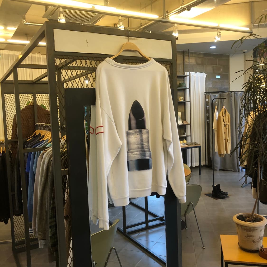 아크네 립스틱 스웻셔츠 상품이미지5