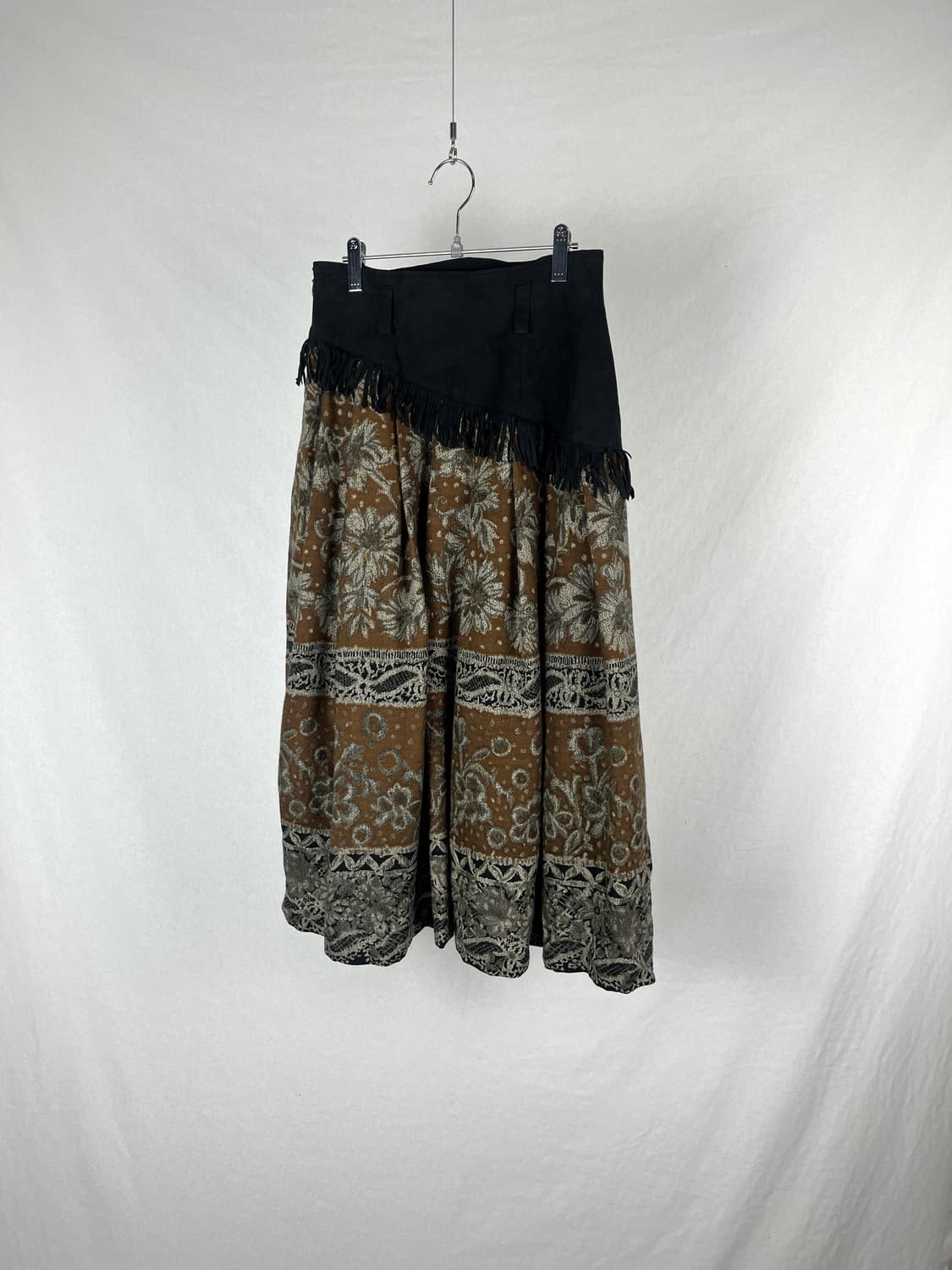 Vintage (maede in japan) 스웨이드 프린지 롱 스커트  상품이미지3