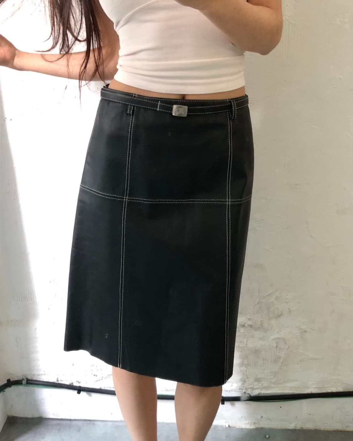 Burberry 버버리 블랙 레더 미디 스커트 상품이미지1