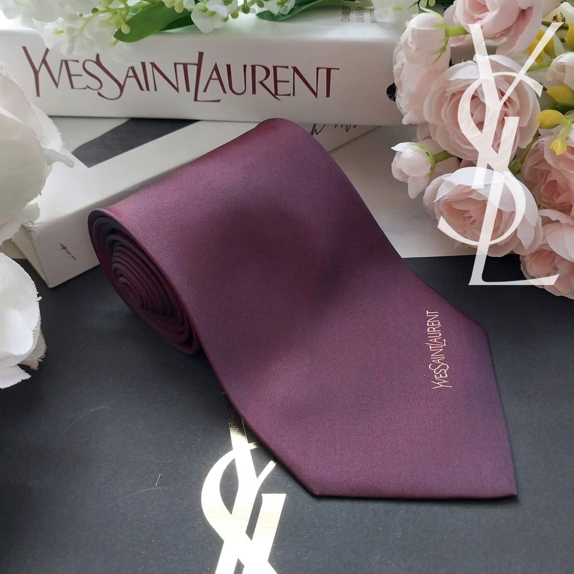 입생로랑 실크 와인 솔리드 넥타이 9.6cm A+~A등급 K1905
 상품이미지1