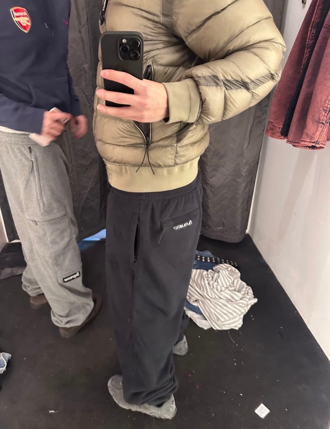 슈프림 폴라텍 조거팬츠 상품이미지1