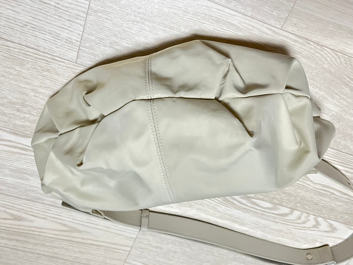 낫띵리튼 호보백 솔트 상품이미지9