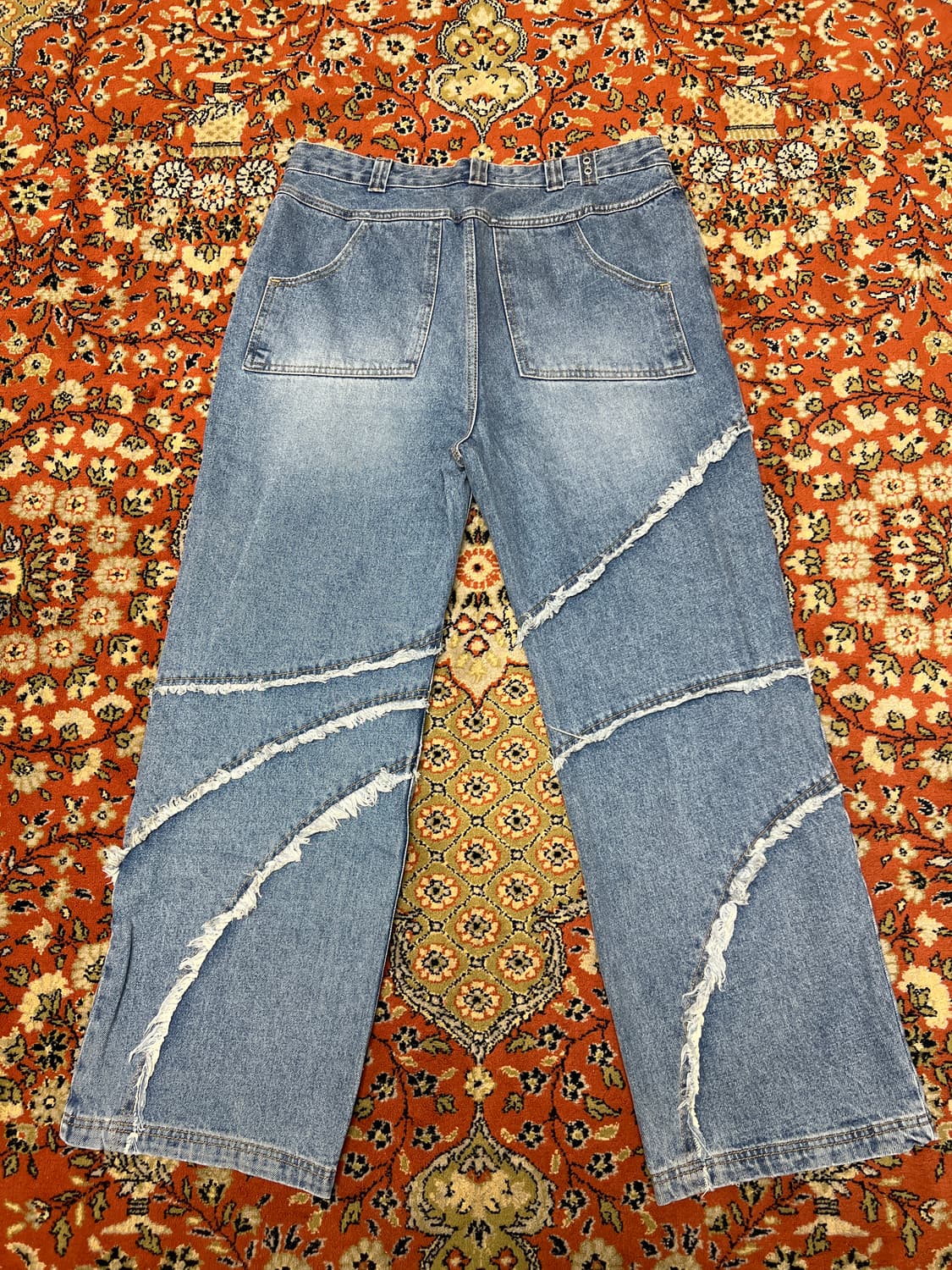 [L] 더콜디스트모먼트 커브 라인 디스트로이드 데님 팬츠 연청 상품이미지2