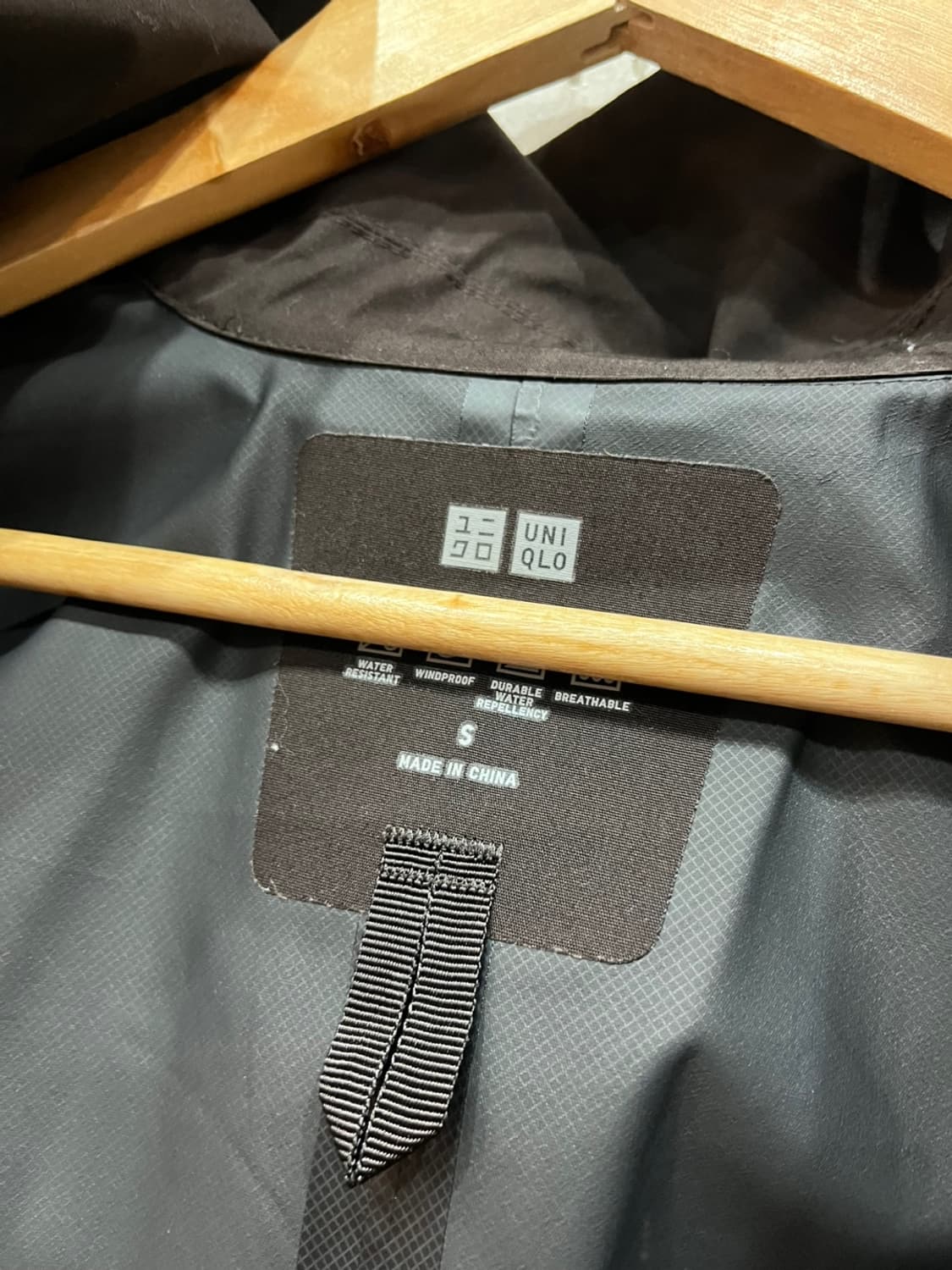 유니클로 블록테크 파카 브라운  상품이미지5