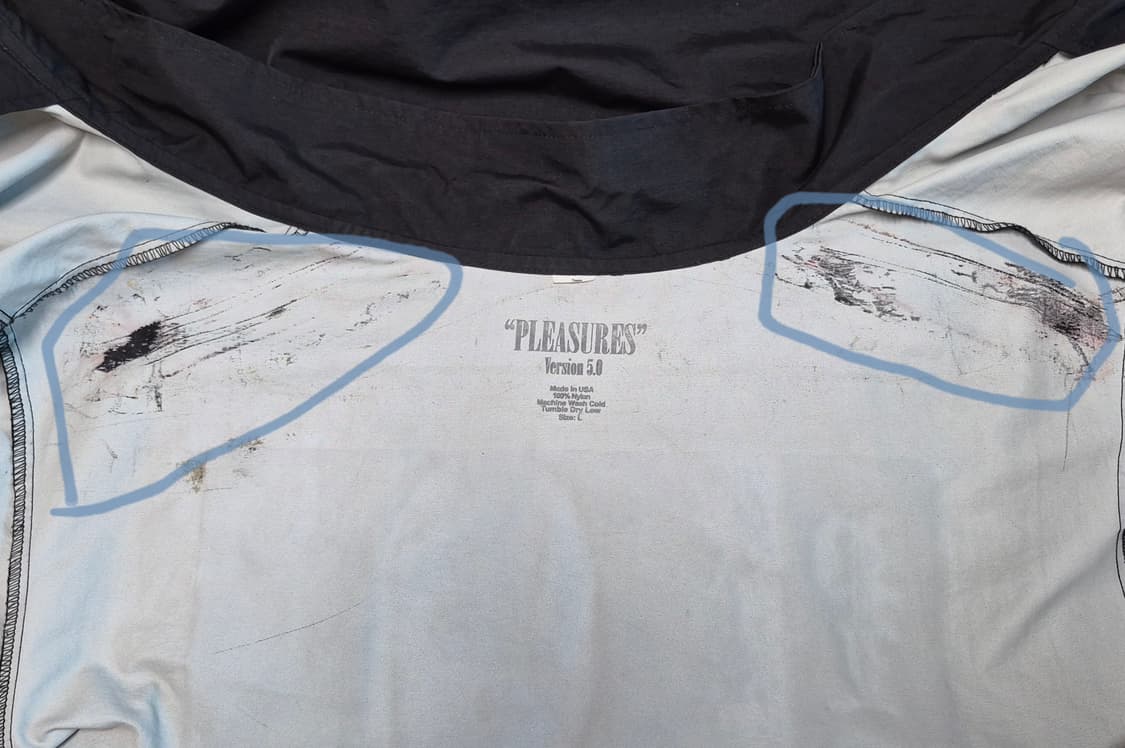 PLEASURES Nylon Coach Jacket
[L] 상품이미지9