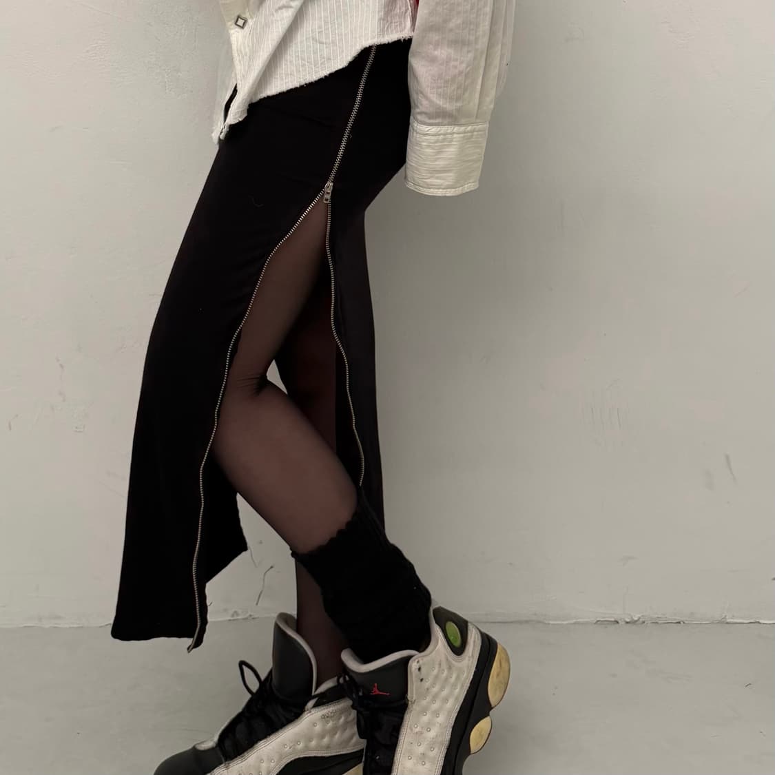 사이드 지퍼 디테일 블랙 롱 스커트 상품이미지1