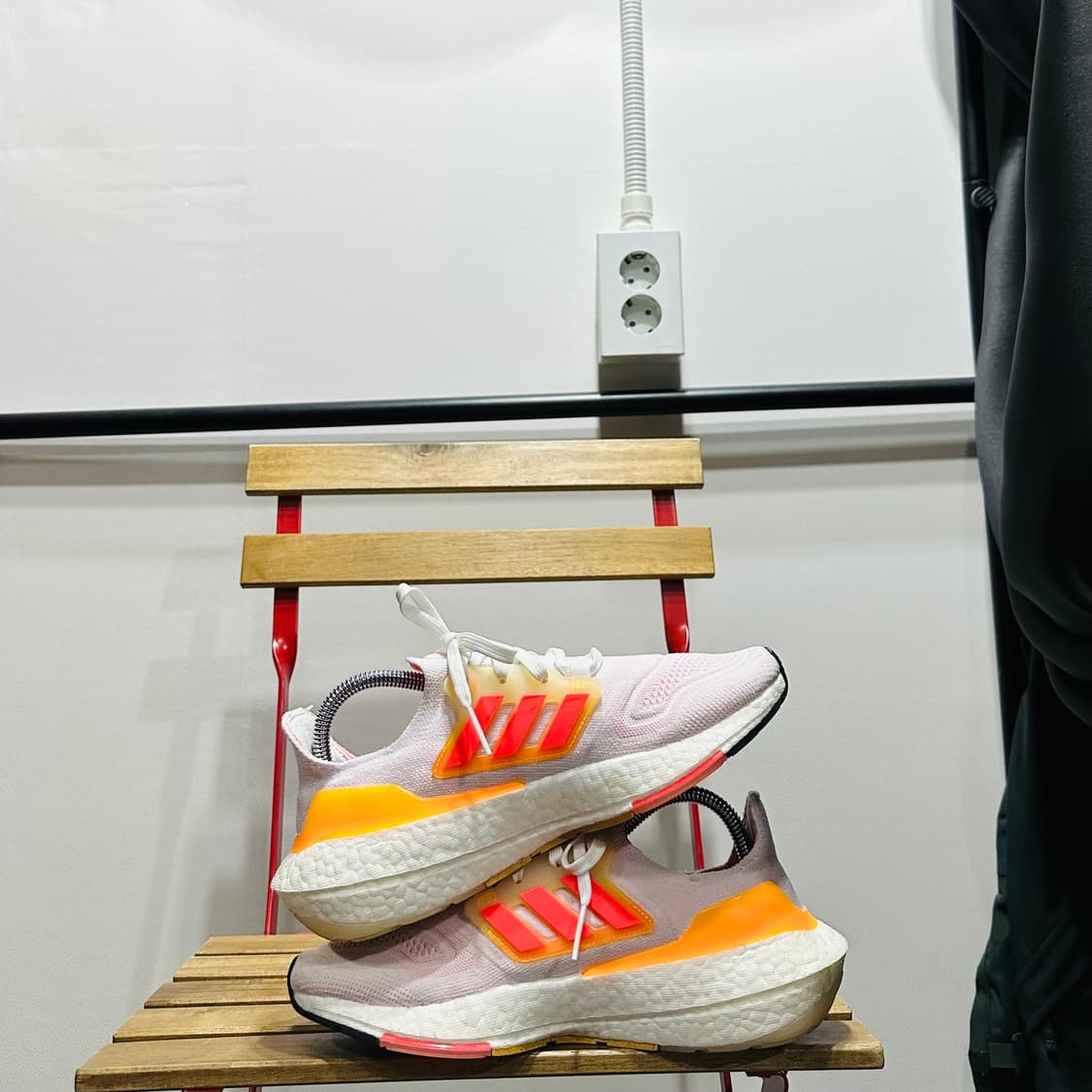 240) 아디다스 운동화 여성 여자 런닝화 울트라부스트 22 클라우드 상품이미지7