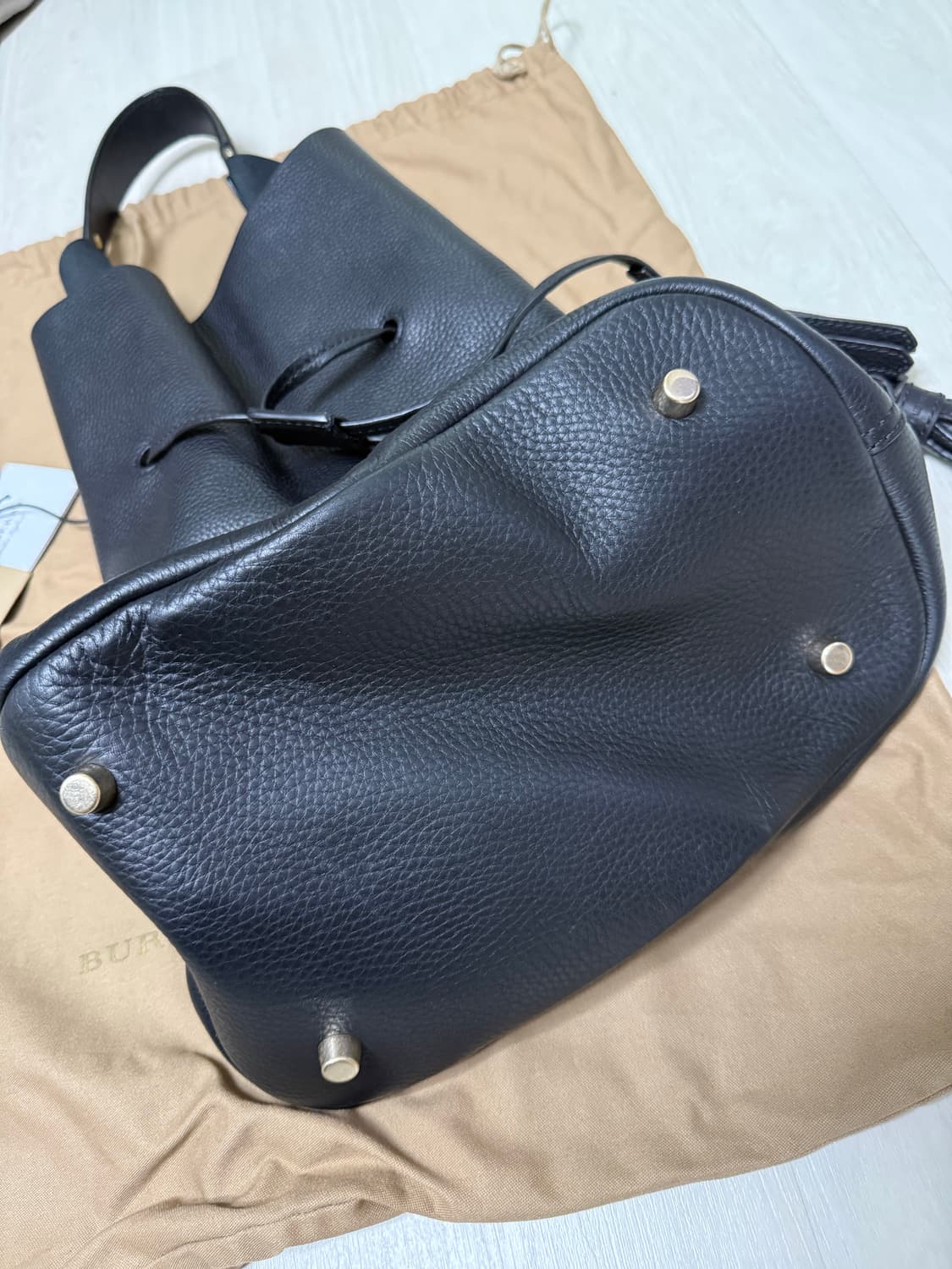 Burberry(버버리) 애쉬비 호보백 정품 상품이미지2