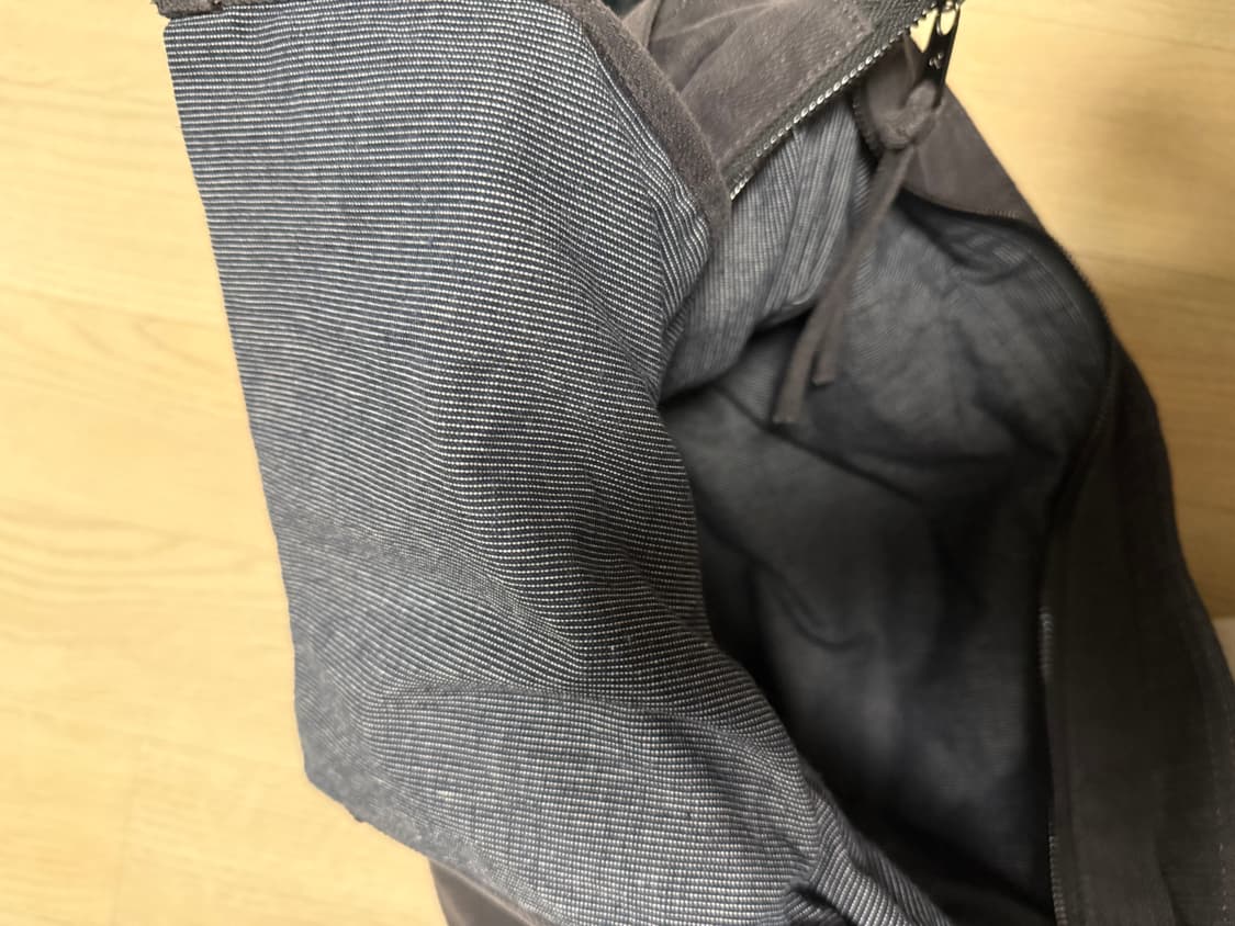 코이세이오 스트라이프 크로스백 차콜  상품이미지8