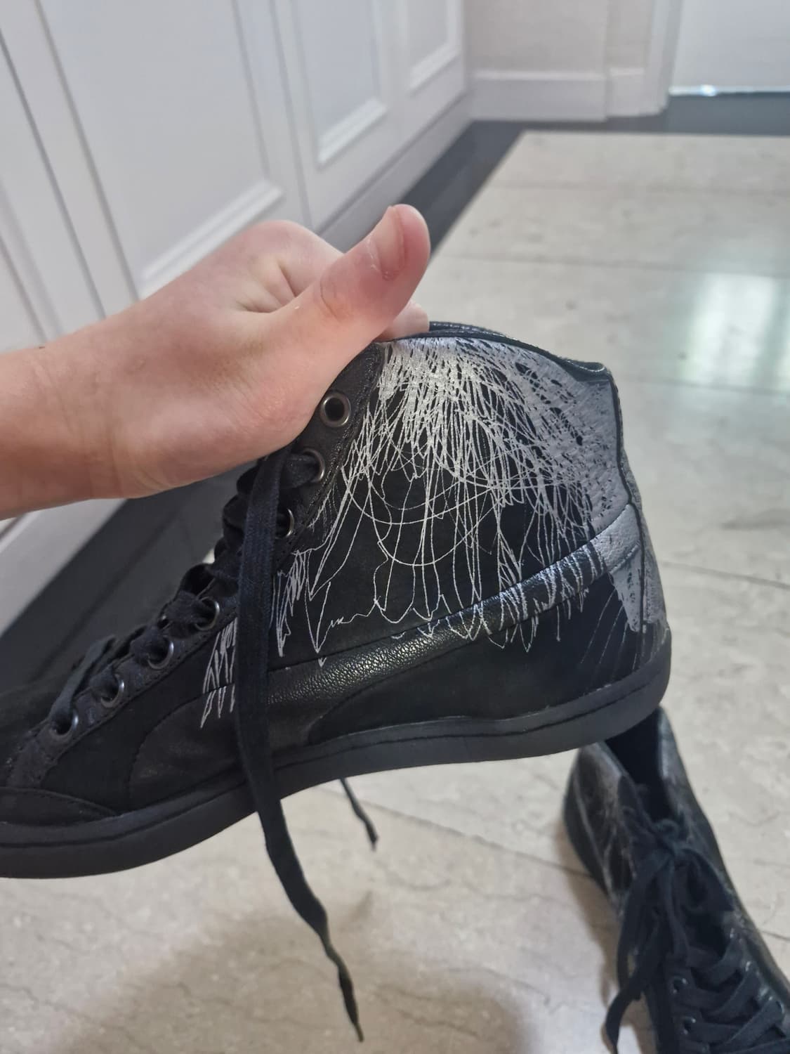 퓨마×알렉산더 맥퀸 콜라보 스니커즈 상품이미지3