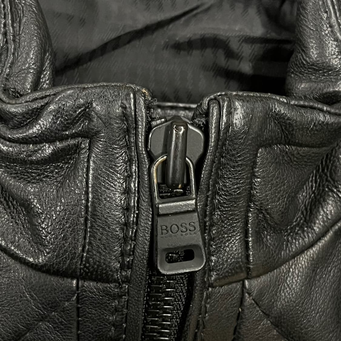 [정품] hugo boss 블랙 퀼팅 레더 자켓 b18 상품이미지6