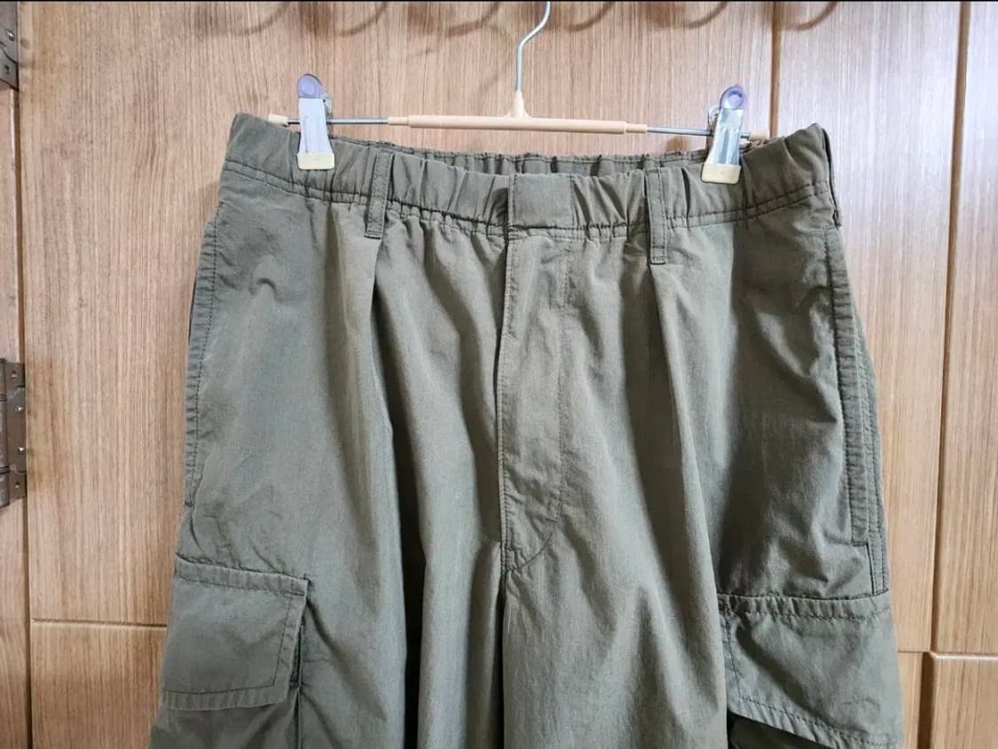 (S)유니클로 U 파라슈트 와이드 카고팬츠 봄여름 상품이미지2