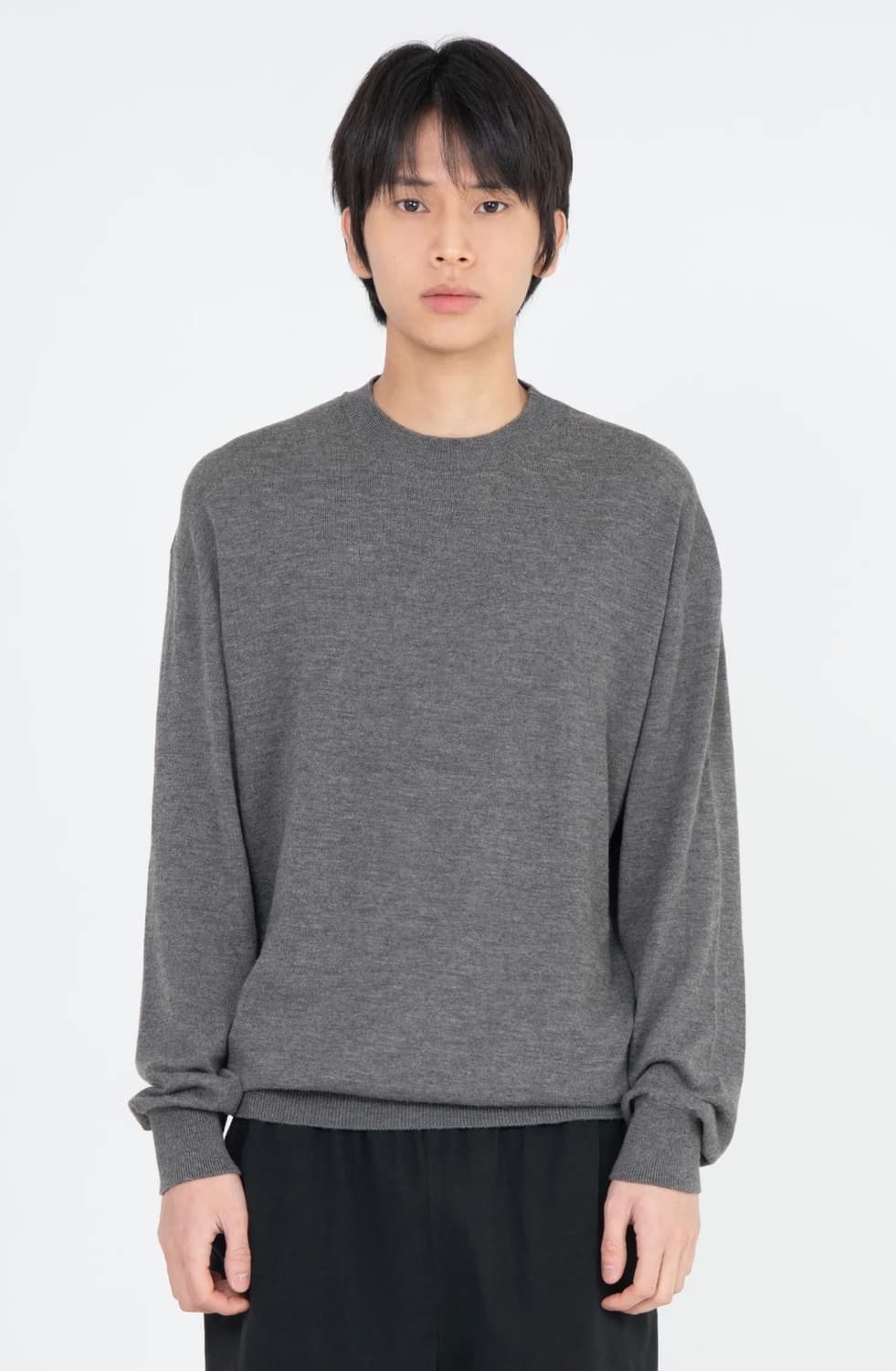 [4] 브라운야드 크루넥 니트 차콜 상품이미지2