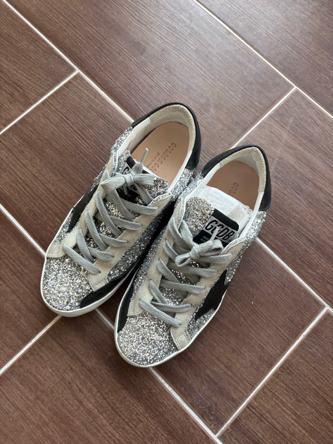 (거의 새상품) 골든구스 키즈 글리터 35 (225-230) 상품이미지1