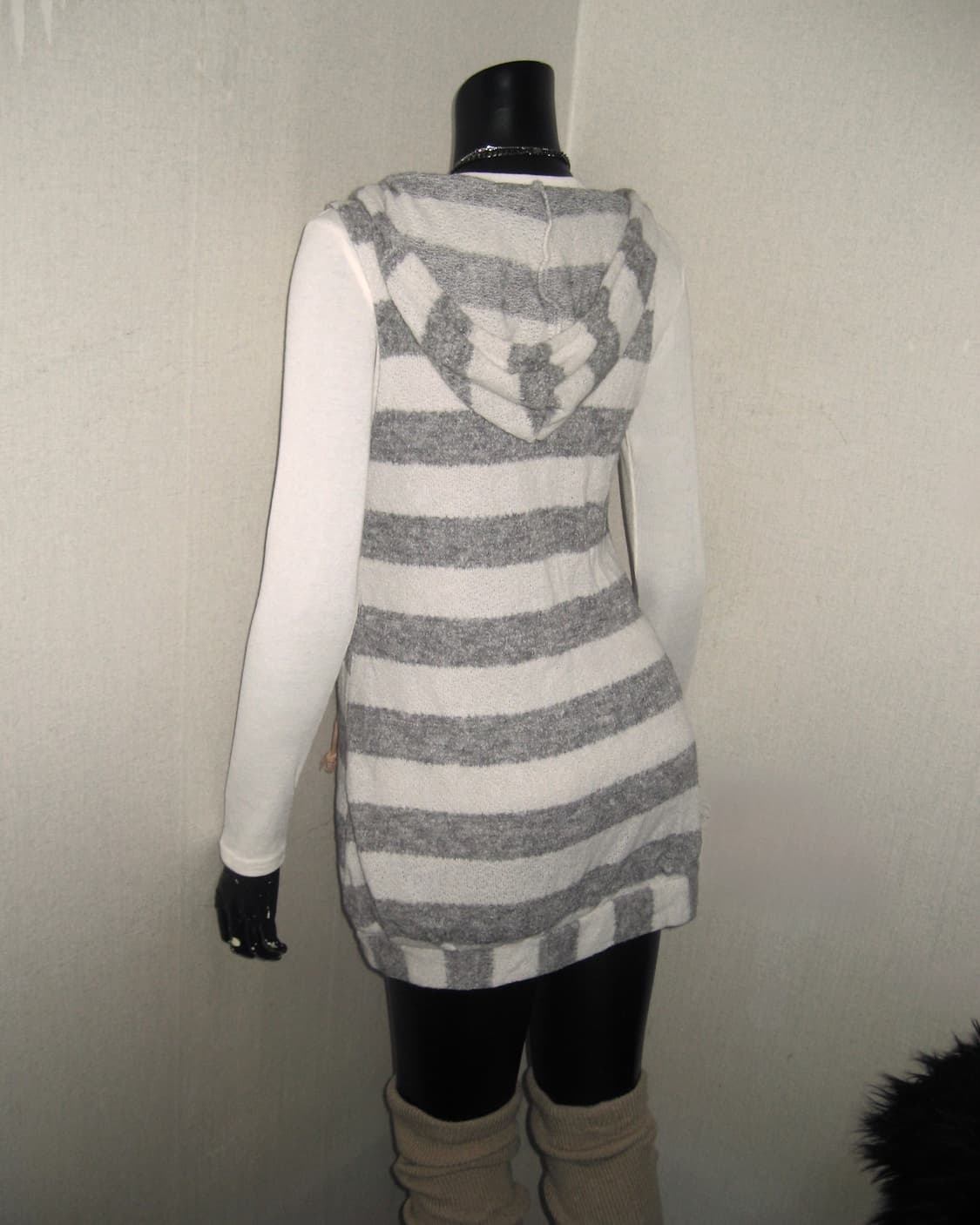 폼폼이 스트라이프 민소매 니트 원피스 탑 상품이미지5