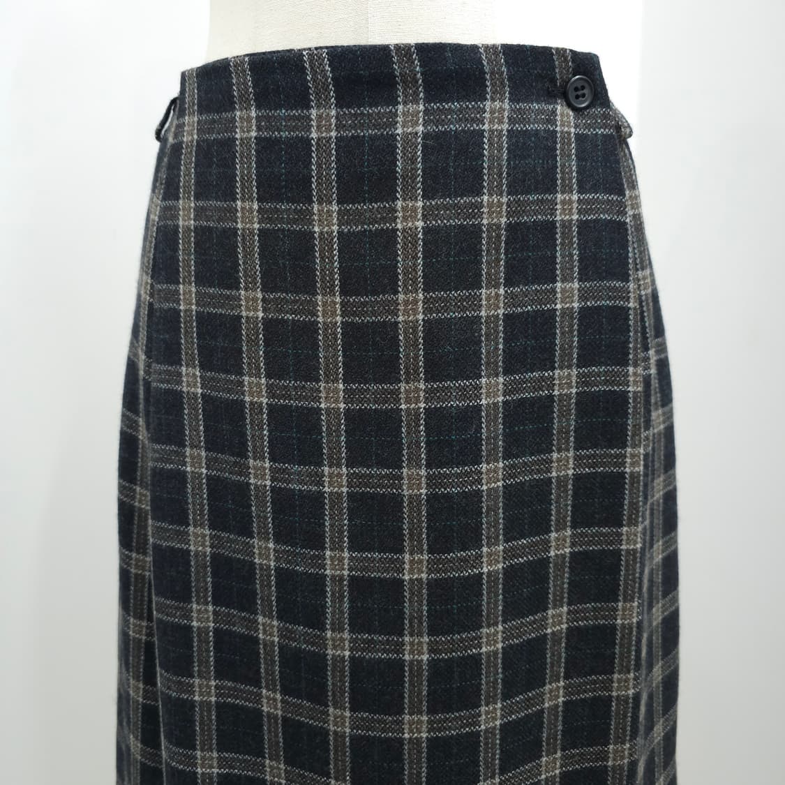 울100 클래식 체크 랩스타일 롱스커트 상품이미지3