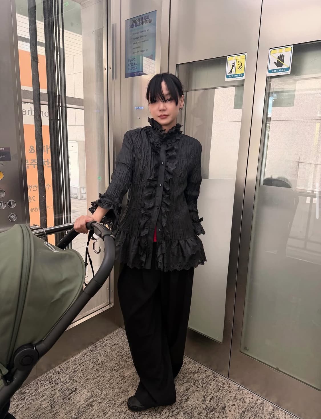 Eonts 펀칭 블라우스 블랙 상품이미지2