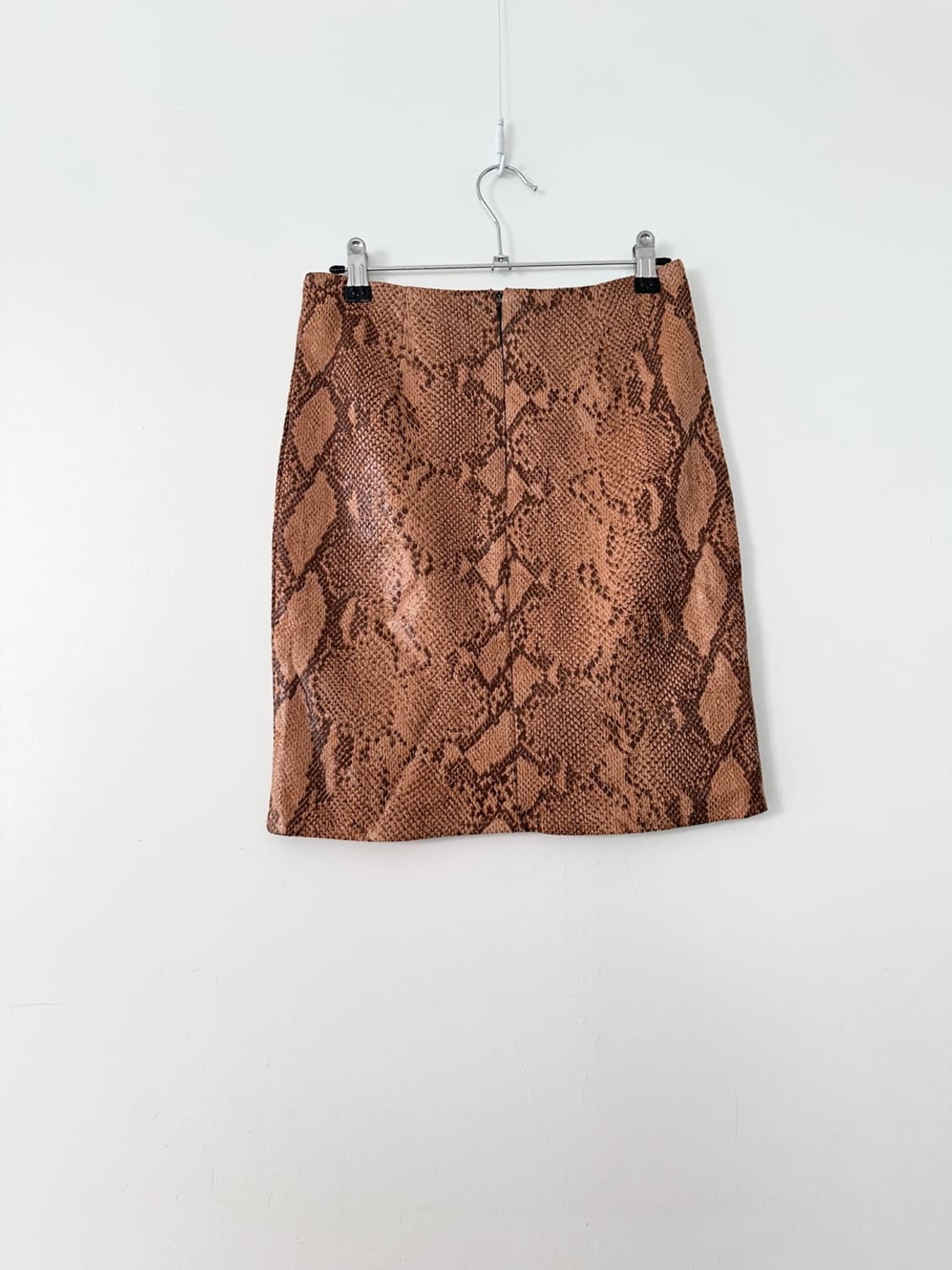 Crack pattern midi skirt / brown 상품이미지3