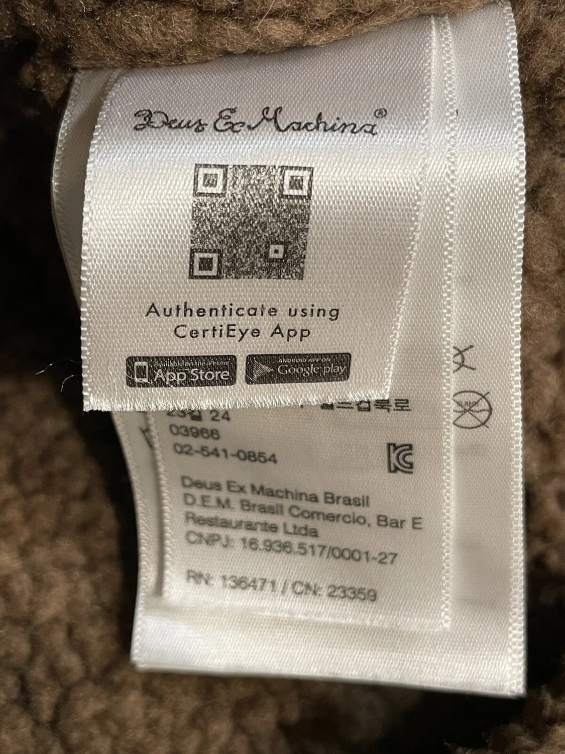  데우스 엑스 마키나 셰르파 안감 재킷 상품이미지9