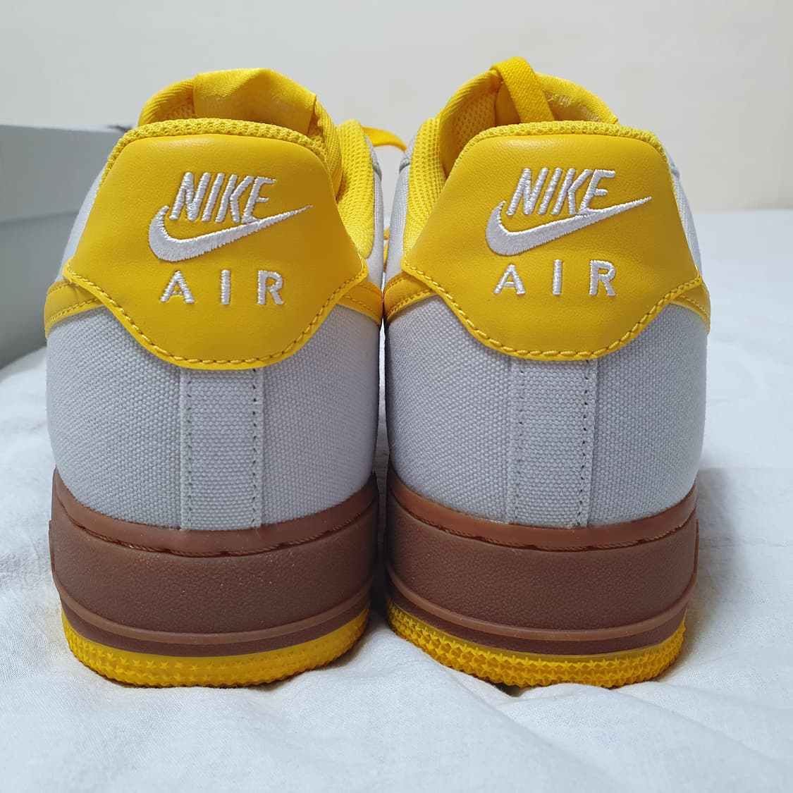 나이키 에어포스 1 TXT 옐로우 라이트 본 AJ7282-002 상품이미지3
