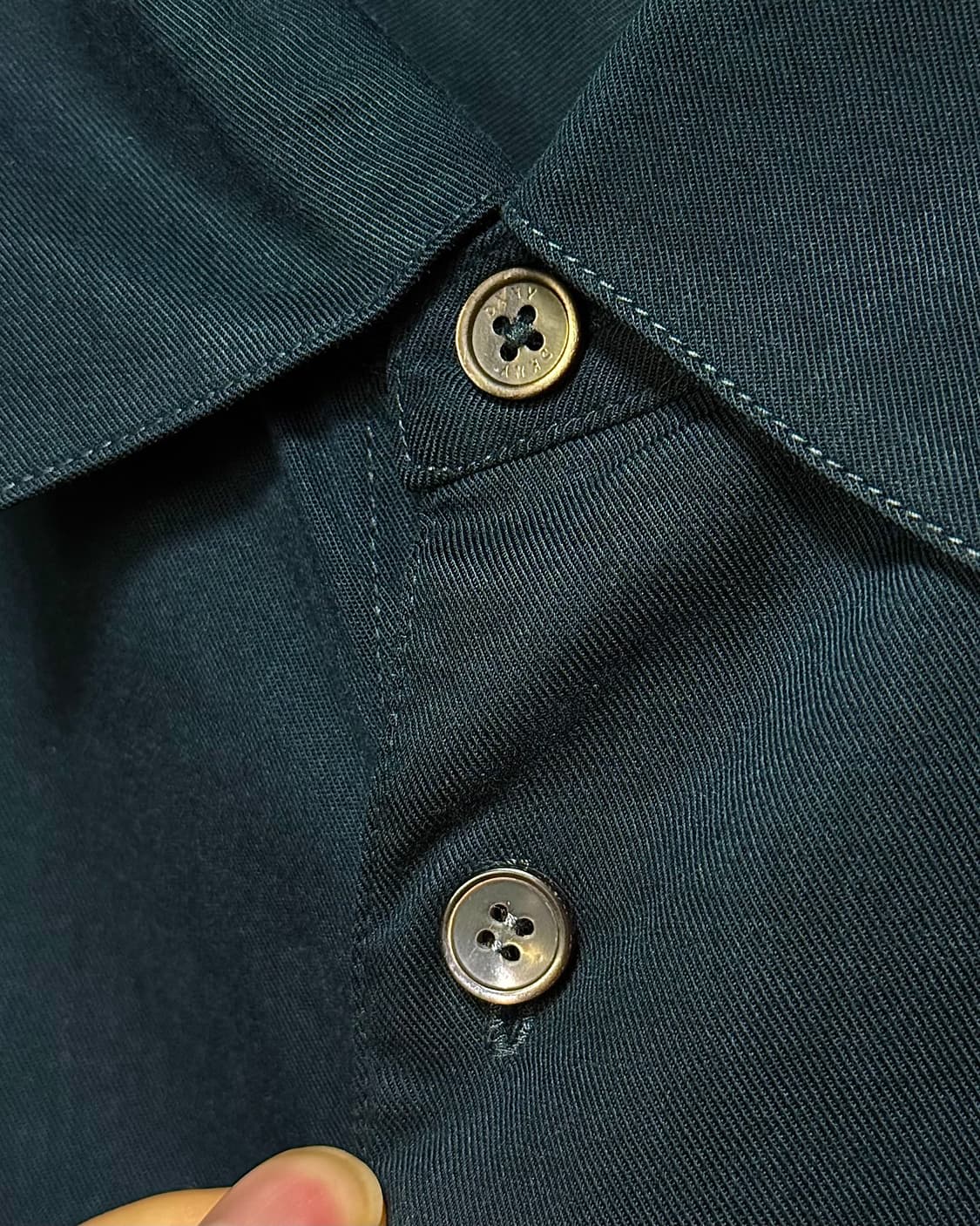 DKNY 워시드 코튼 네이비 남색 포켓 드레스 셔츠 자개 단추 100 L 상품이미지5