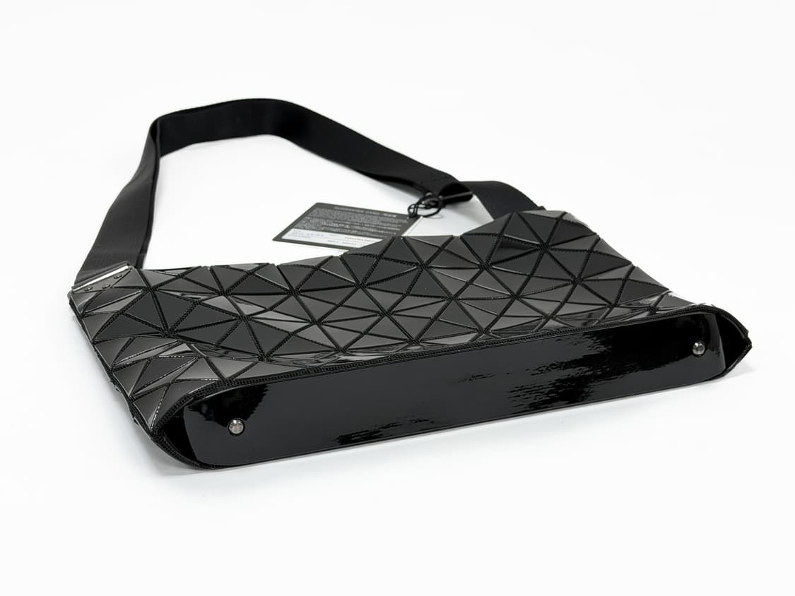 바오바오 이세이미야케 루센트 지퍼 숄더백 상품이미지2