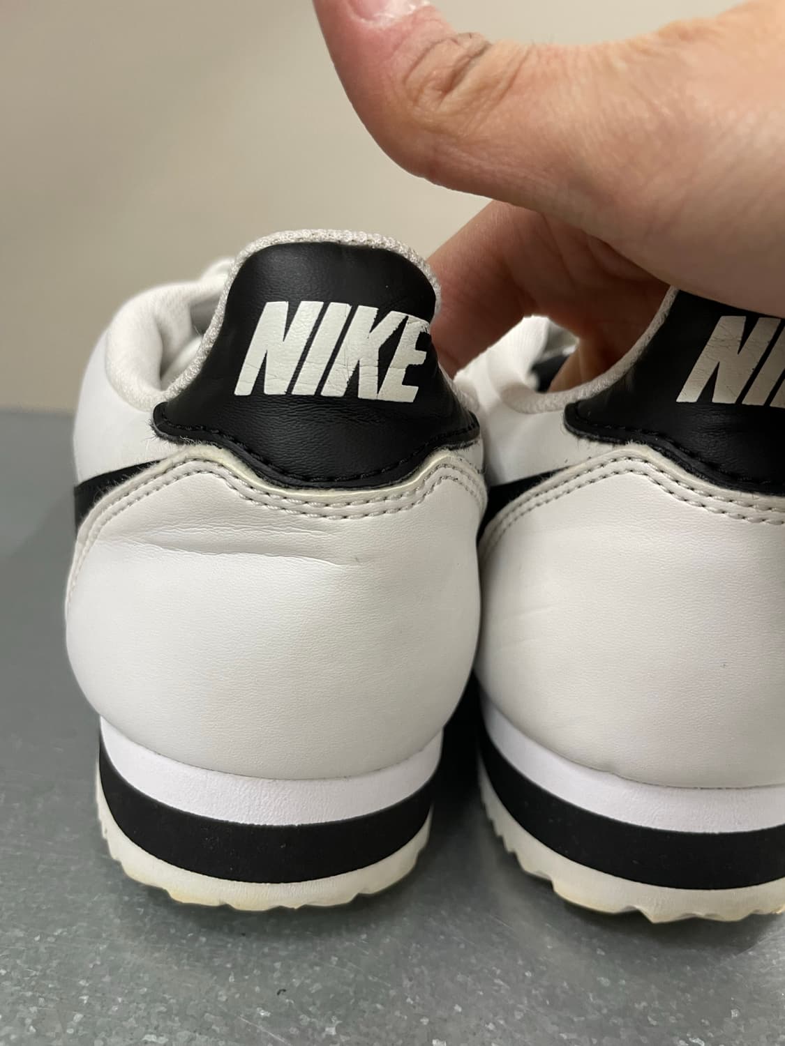 나이키 클래식 코르테즈 화이트 블랙 280 상품이미지9