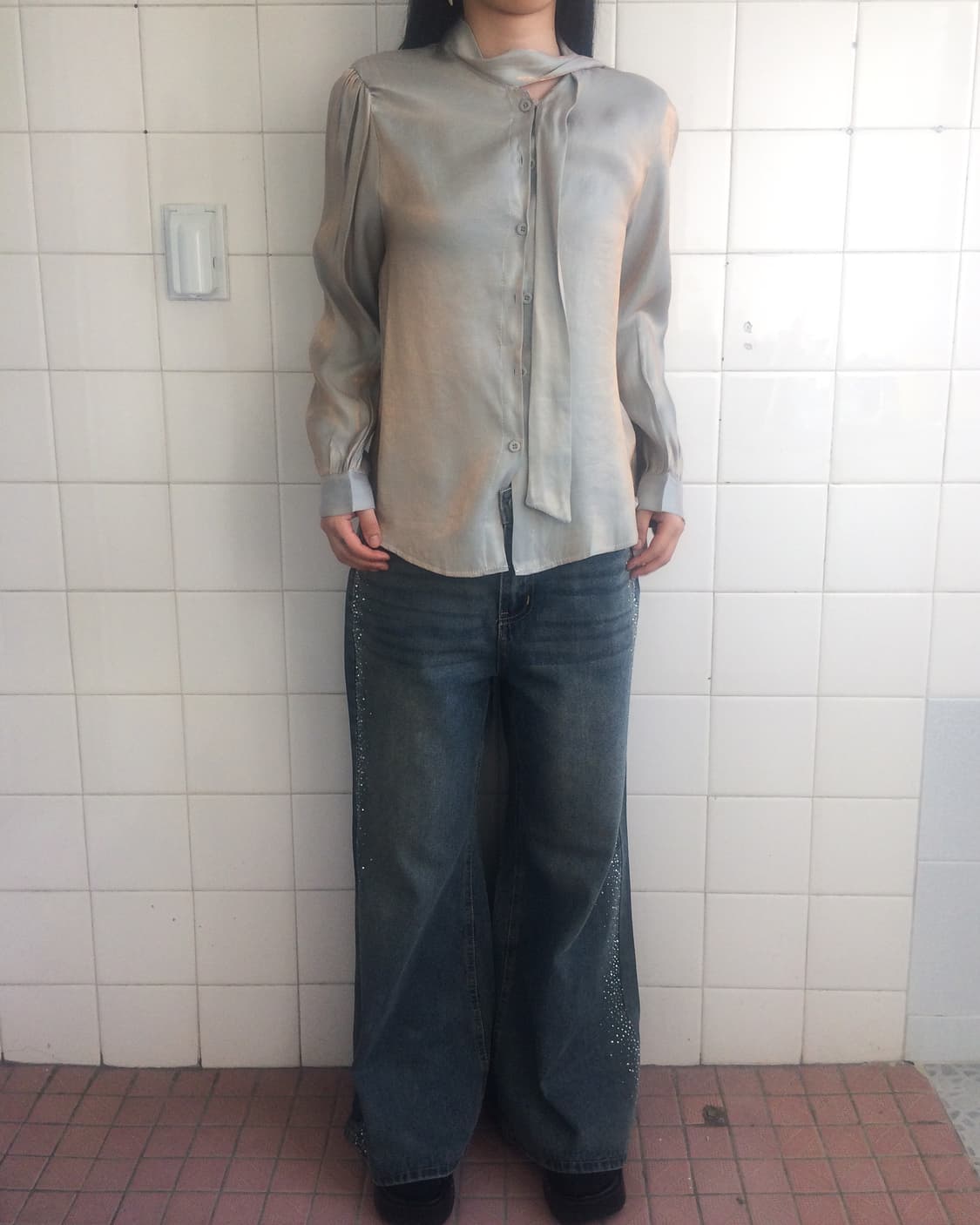 Glossy tied blouse 상품이미지7