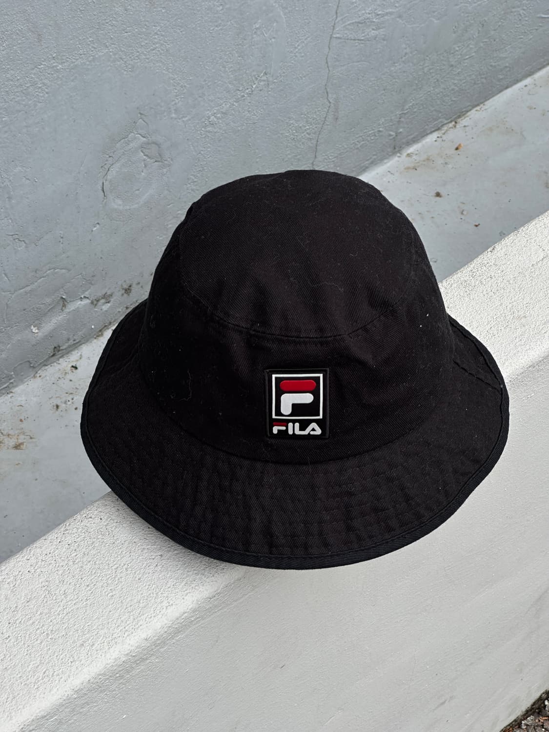[M] 휠라 로고 블랙 버킷햇 모자 상품이미지1