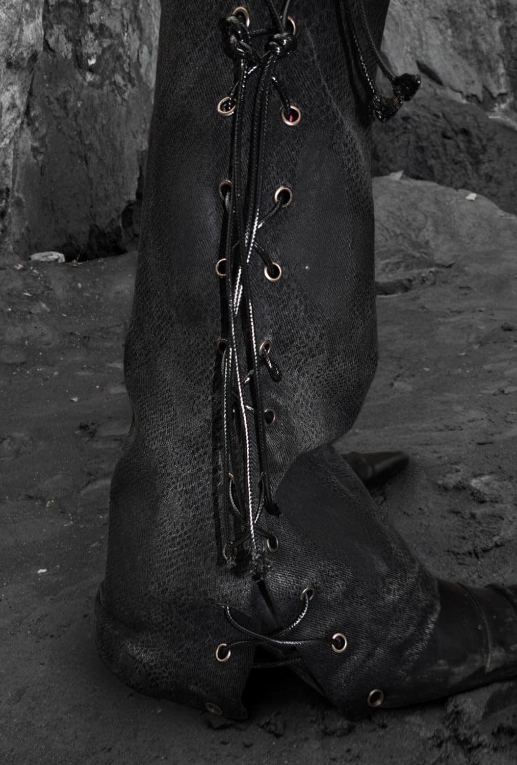 (판매,교환)the space bet ween us black snake 상품이미지6