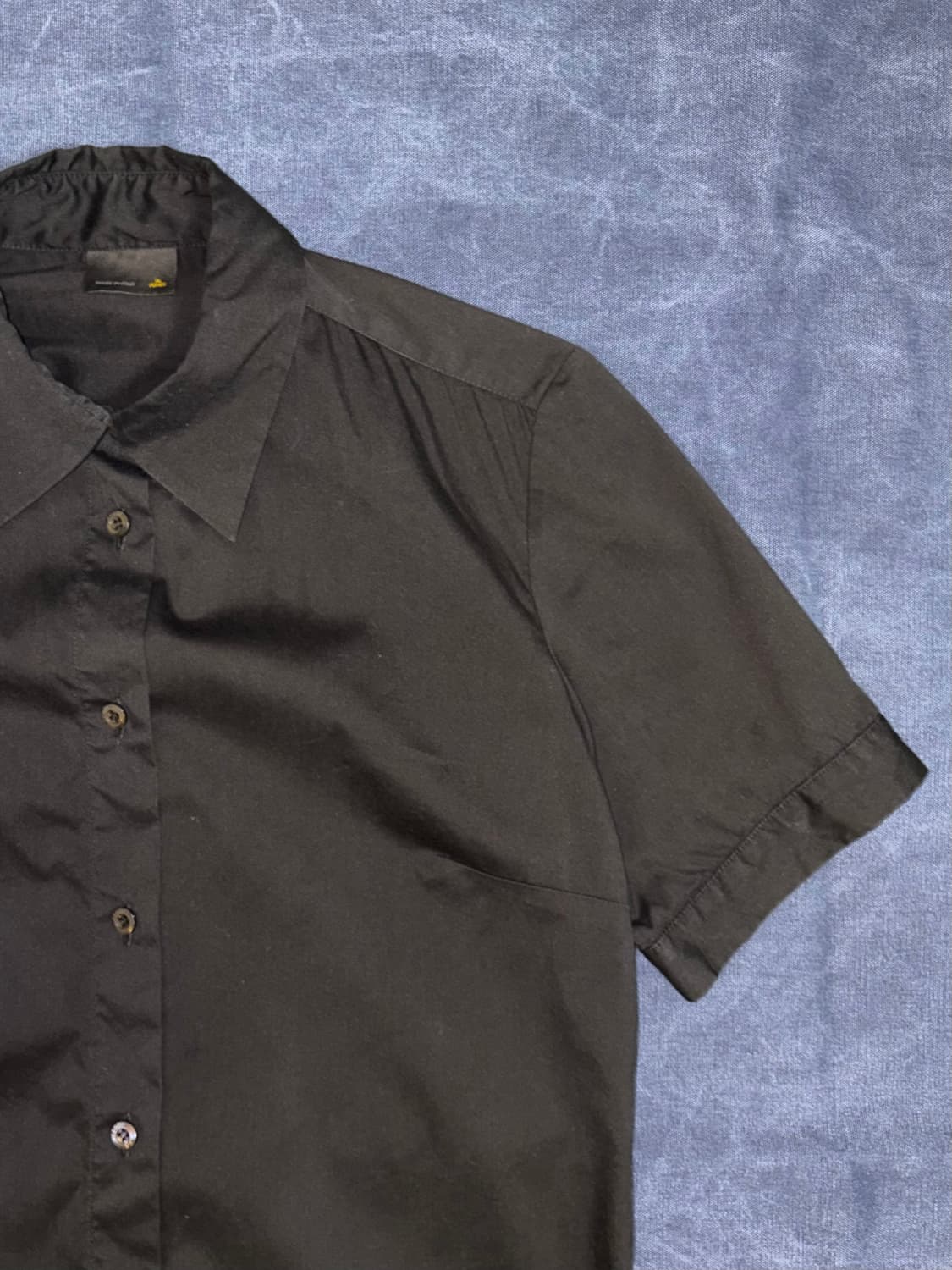 펜디 테일러드 슬림핏 반팔 셔츠 상품이미지4