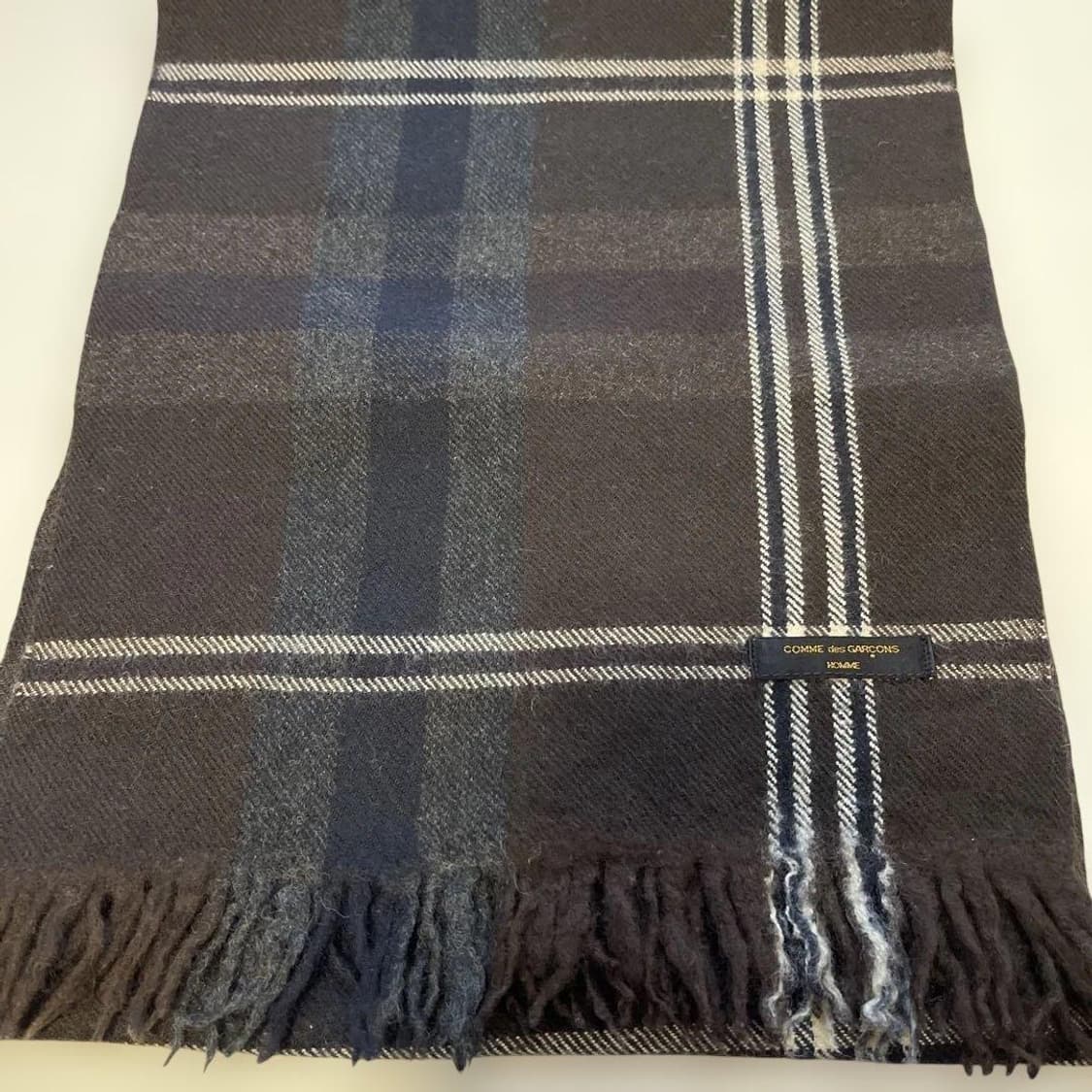 꼼데가르송 옴므 다크브라운 체크무늬 머플러 상품이미지1