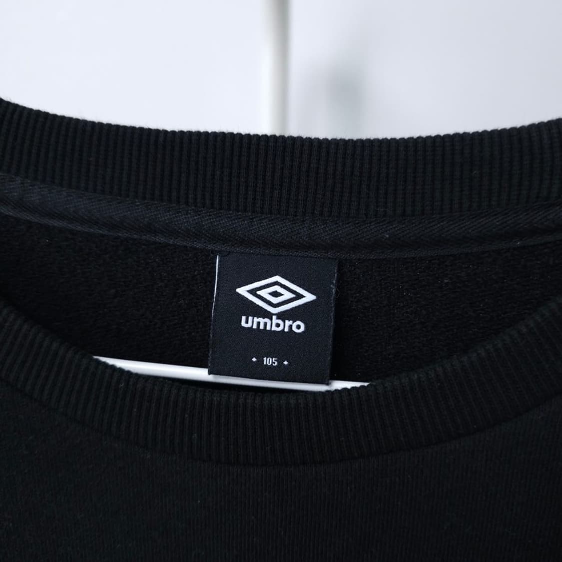 엄브로 맨투맨 105 상품이미지4