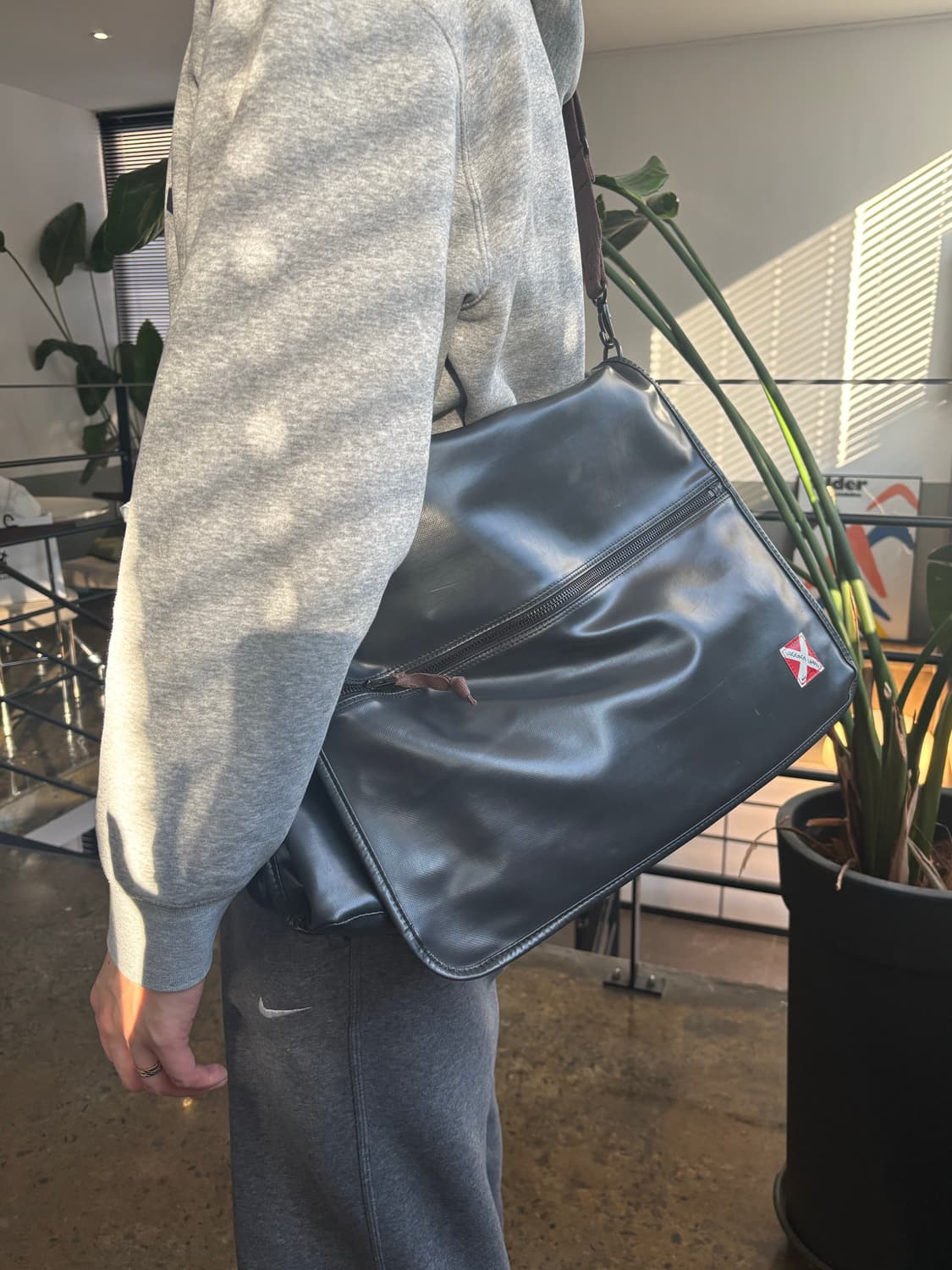 요시다포터 러기지라벨 크로스백 상품이미지2