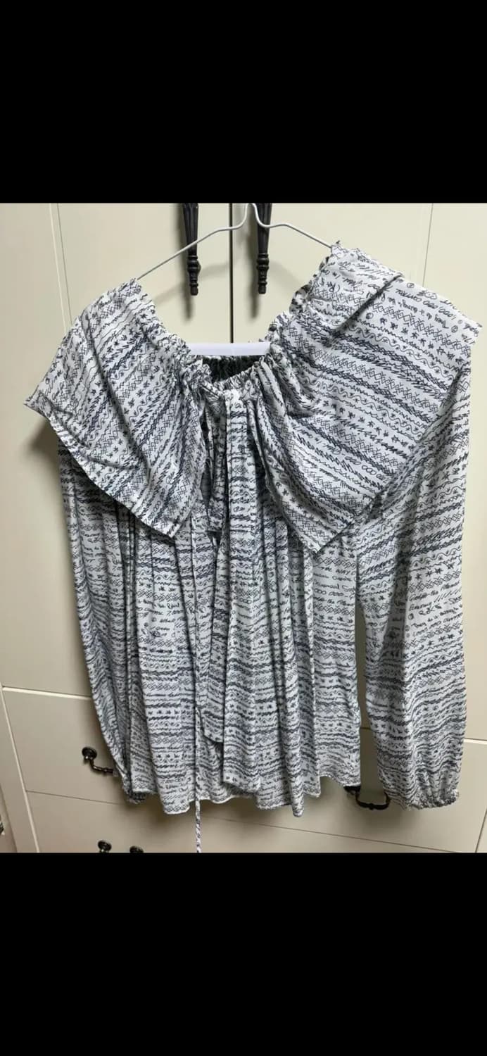 정가 118만원 (택o,새상품) 비비안웨스트우드 케이프 카라 블라우스 상품이미지1