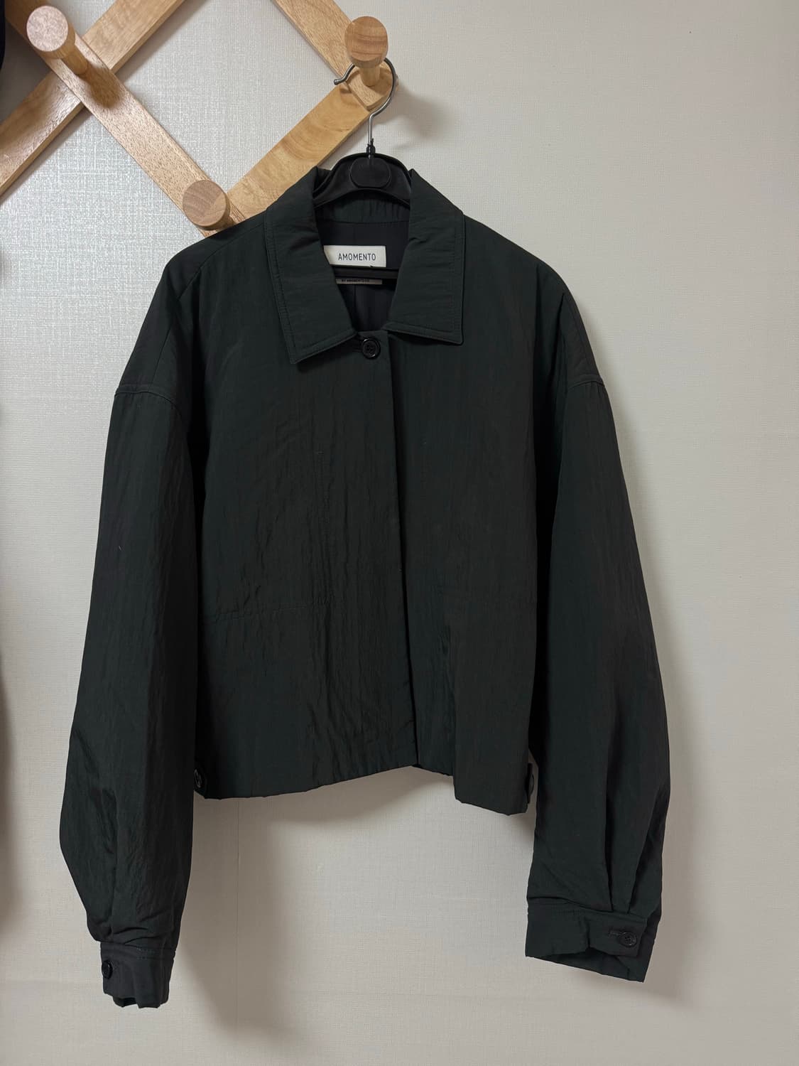 아모멘토 CROP PADDED JACKET 크롭 패디드 자켓 상품이미지2